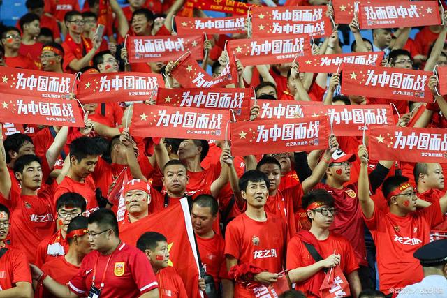 中超俱乐部竞争沸沸扬扬，尤其争夺前四更是竞争激烈